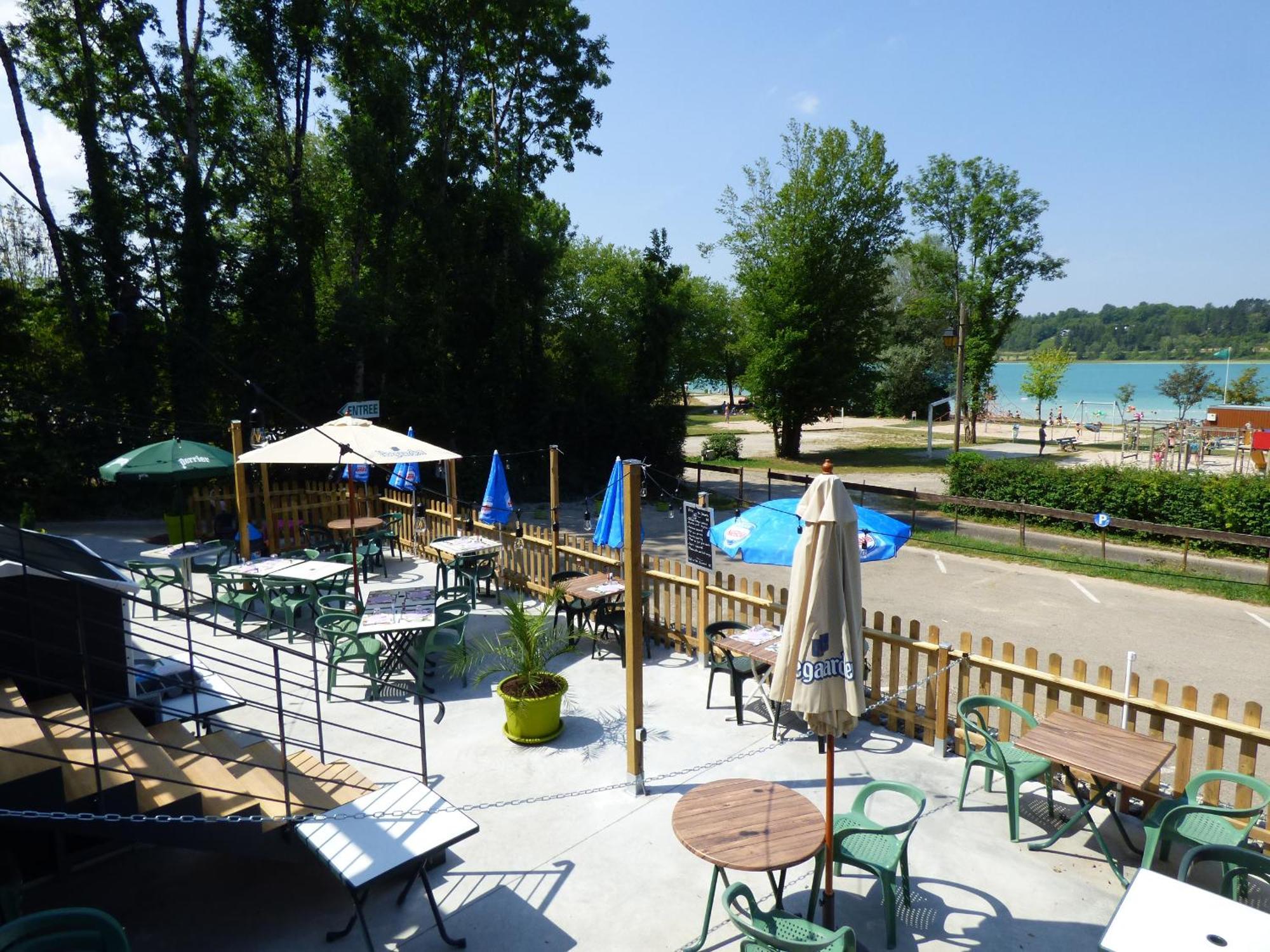 Hotel Restaurant La Chaumiere Du Lac Clairvaux-les-Lacs Exterior photo