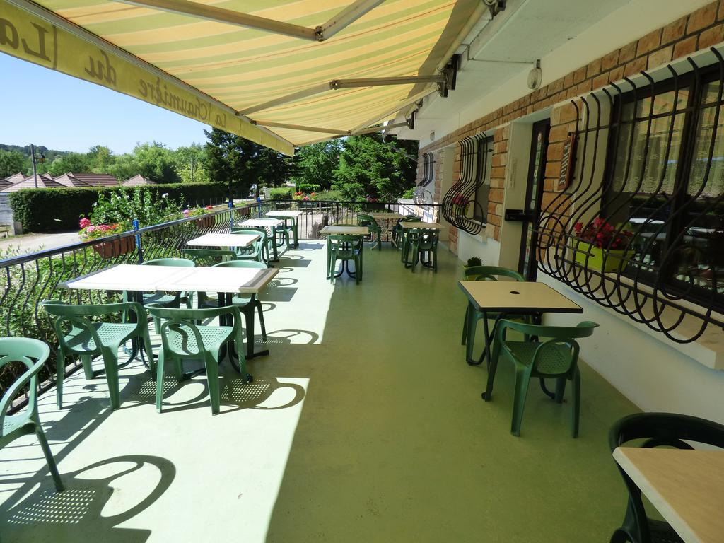 Hotel Restaurant La Chaumiere Du Lac Clairvaux-les-Lacs Exterior photo